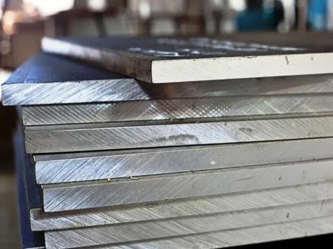 Дюралевая плита 75 мм 2000 мм Д1Б ГОСТ 17232-99